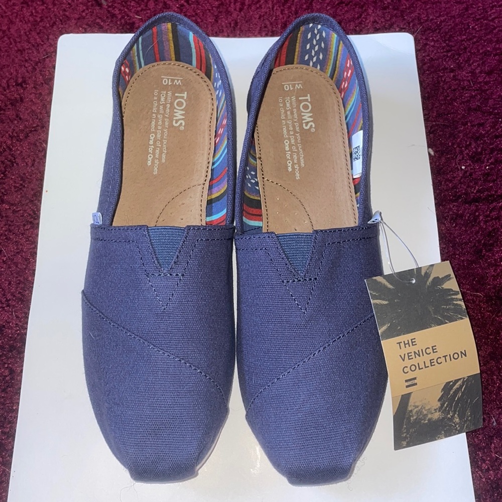 Toms